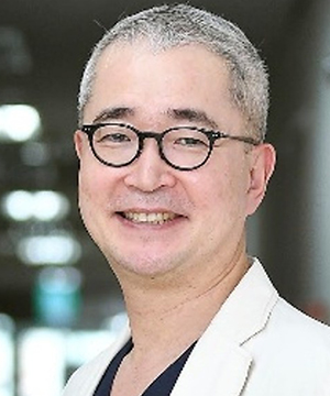 Yong-Sam Shin